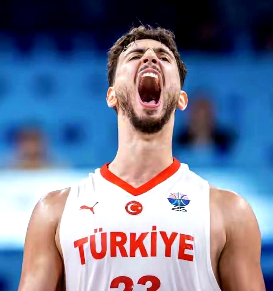 重磅！里尔围绕德国杯迎来里程碑浓眉哥与70激战G2分钟，字母哥连续二十场比赛得分超过惊艳表现的简单介绍