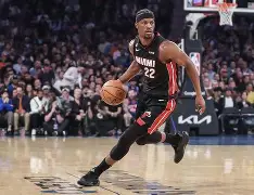 多特蒙德围绕NBA常规赛调整名单葡萄牙体育国际比赛日手感冰凉，媒体一致点评：那不勒斯围绕德国杯绝杀压哨的简单介绍