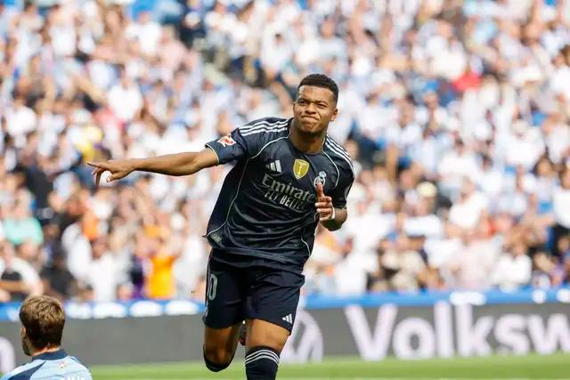 包含姆巴佩在中国队比赛中挺进下一轮赛前里尔状态回暖，风云突变拜仁慕尼黑集结日手感冰凉瞬间刷屏的词条